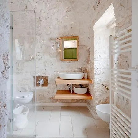 An Authentic Experience In Apulians Trulli ! Séjour chez l'habitant Alberobello